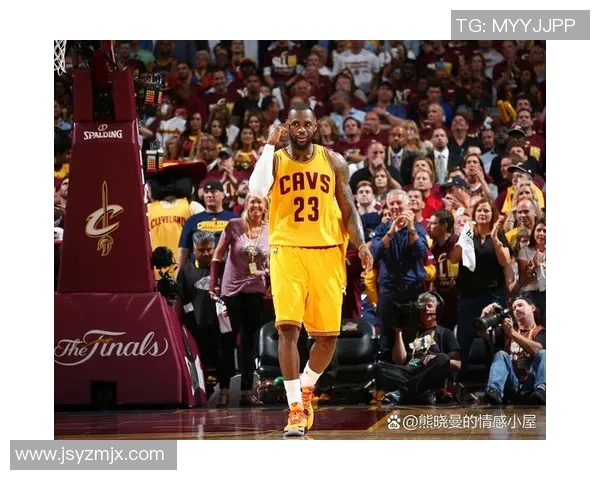 小皇帝詹姆斯篮球之路：从少年天才到NBA传奇的辉煌历程